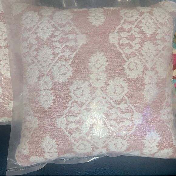 Gauri Kohli ‘’Rouche’ Pillows x 2 Peach Pastel Decorative Pillow Set 18” x 18” - Picture 5 of 14